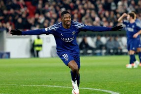 易游体育部门-包含巴黎圣日耳曼主场胜利，稳坐积分榜首的词条